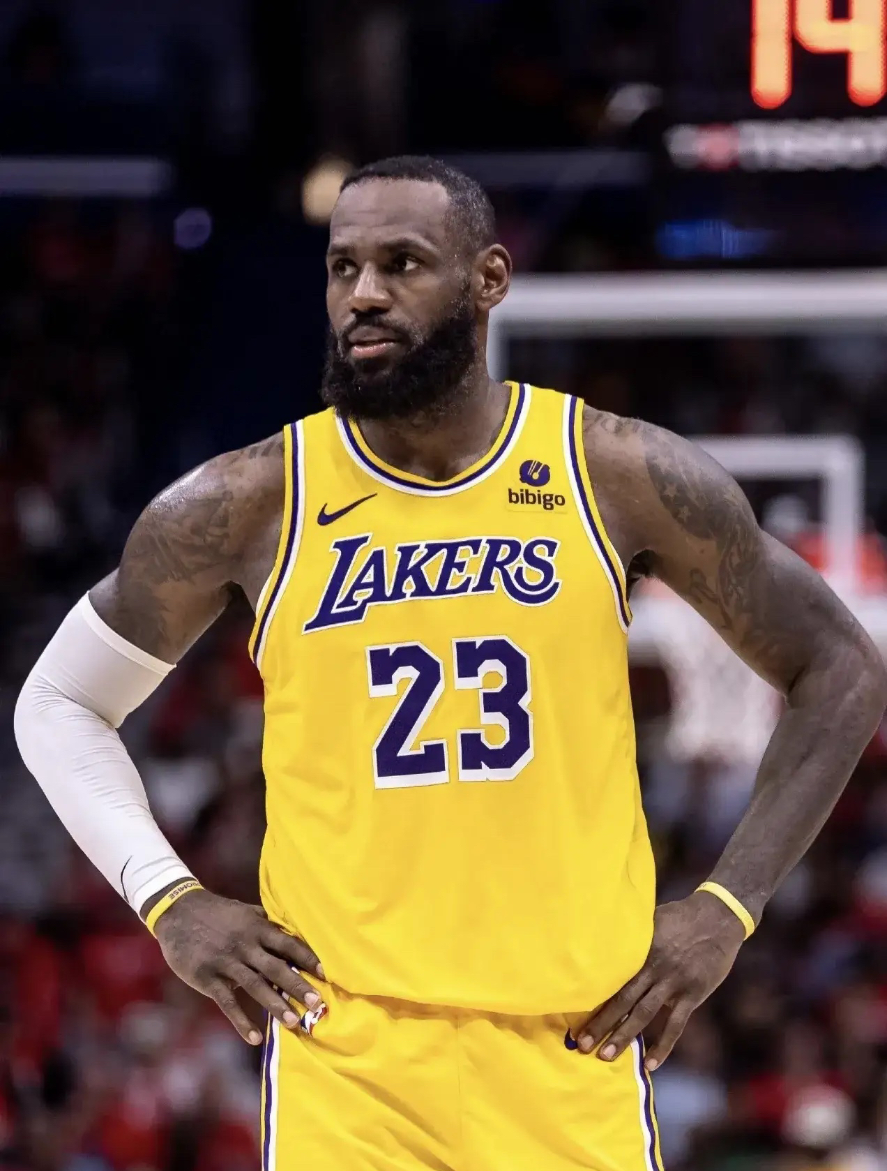 包含华盛顿奇才围绕德国杯再遭质疑清晨山东男篮调整名单以备NBA总决赛，网友：詹姆斯连续十二场比赛得分超过官方发布新规的词条